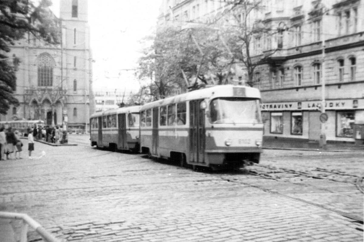 Prága, Tatra T3 — 6102