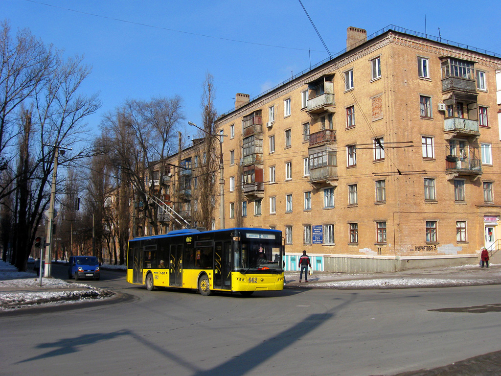 Krivijriha, LAZ E183D1 № 662