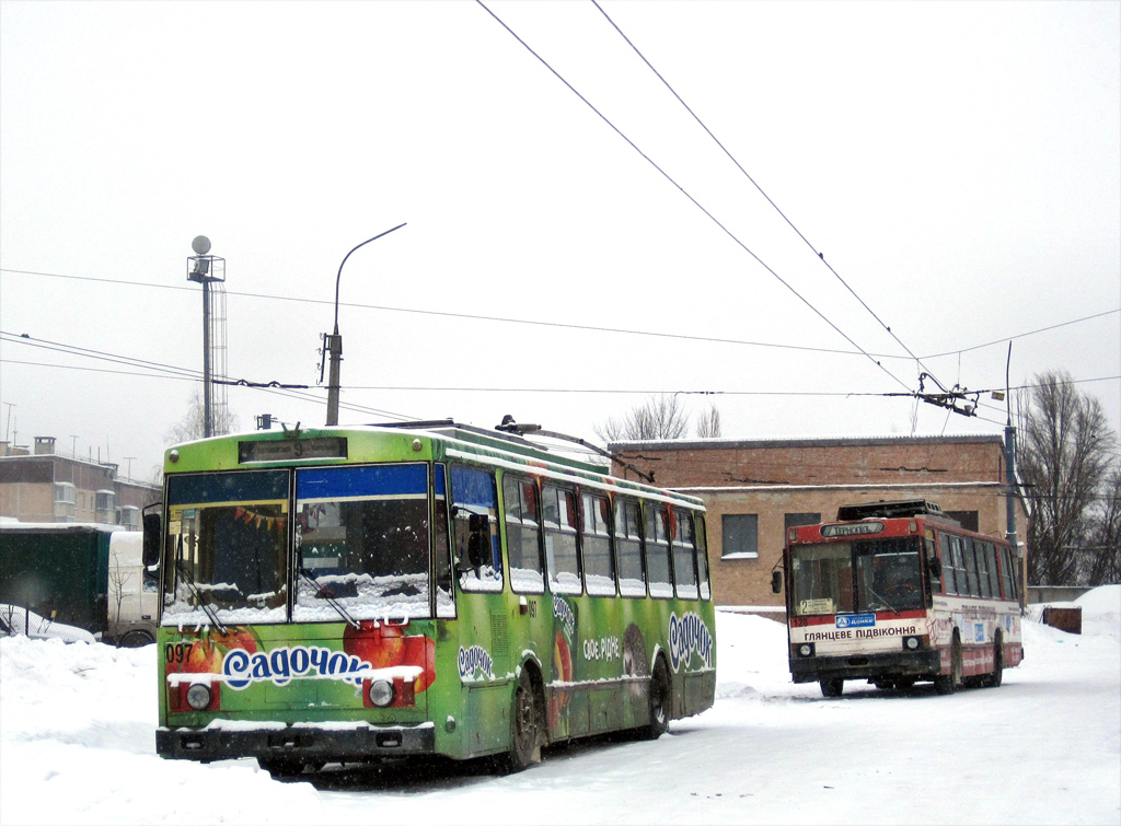 Тернополь, Škoda 14Tr02/6 № 097; Тернополь, ЮМЗ Т1Р (Т2П) № 128