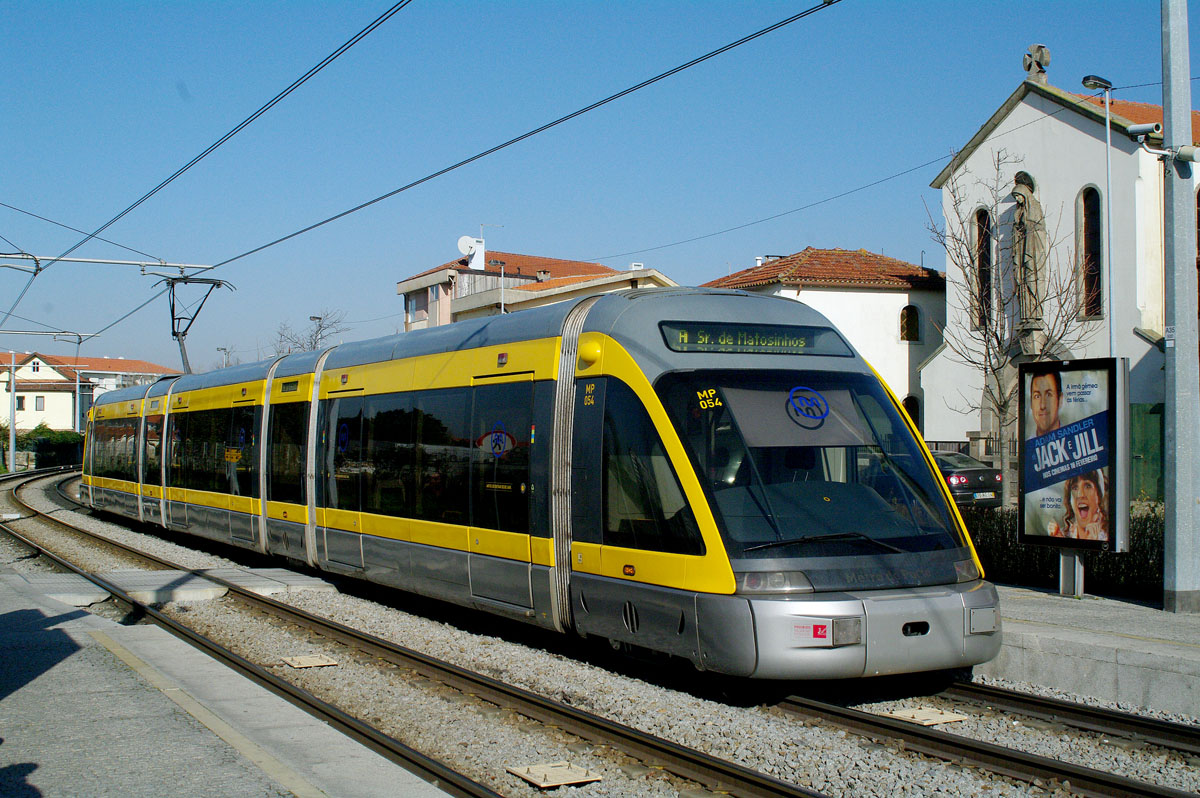 Порту, Bombardier Eurotram (Flexity Outlook) № MP054
