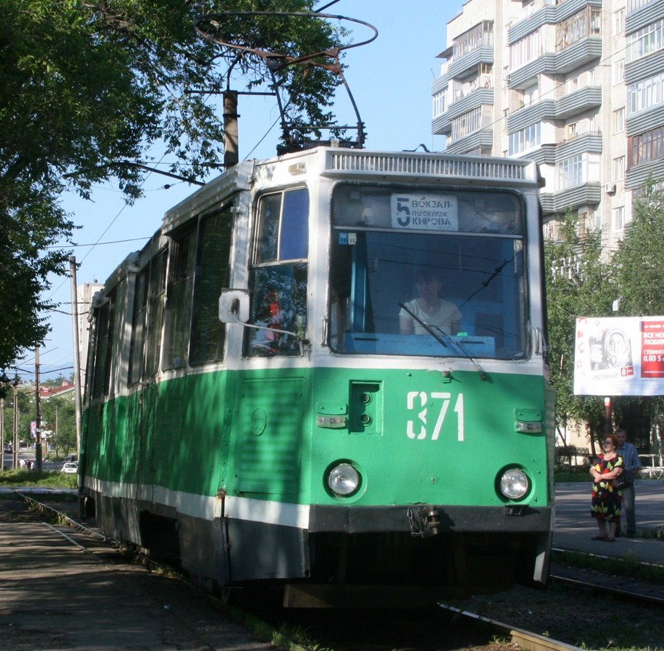 Хабаровск, 71-605 (КТМ-5М3) № 371