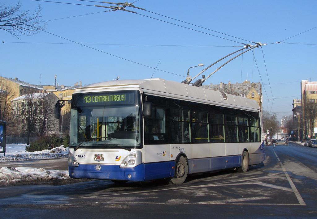Рига, Škoda 24Tr Irisbus Citelis № 19639