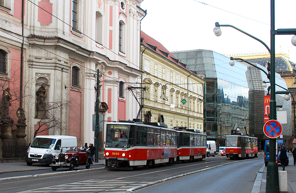 Прага, Tatra T6A5 № 8669