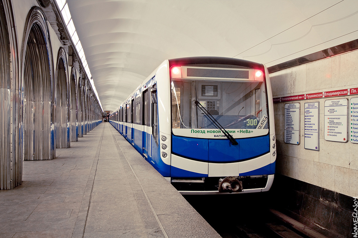 Санкт-Петербург, 81-556 «НеВа» № 10404; Санкт-Петербург — Метрополитен — Подвижной состав — 81-556/557/558 «НеВа»