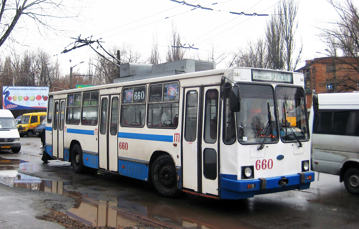 Кривой Рог, ЮМЗ Т2 мод. 7 № 660
