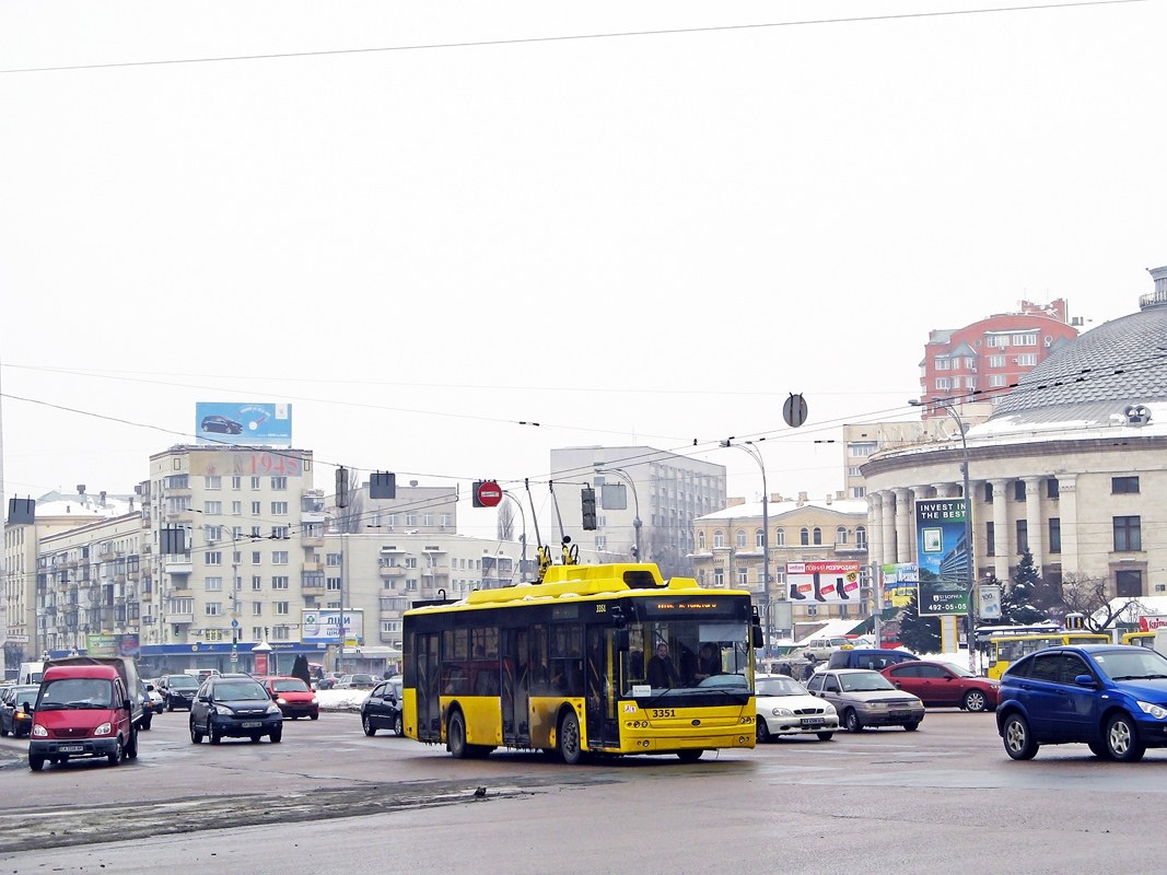 Kiev, Bogdan T70110 Nr. 3351