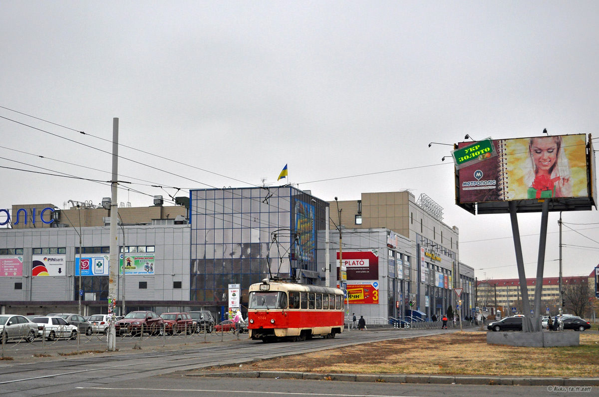 Киев, Tatra T3SU № 5744