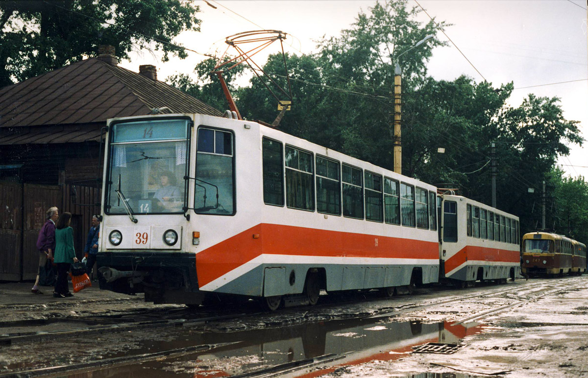 Tula, 71-608K nr. 39; Tula, 71-608K nr. 40