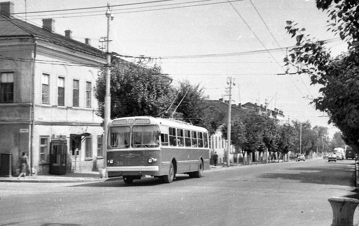 Саратов, ЗиУ-5Г № 241; Саратов — Исторические фотографии
