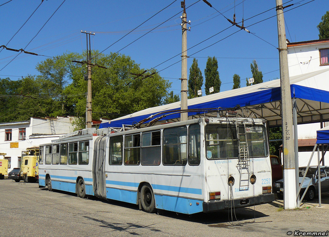 Крымский троллейбус, ЮМЗ Т1 № 2252