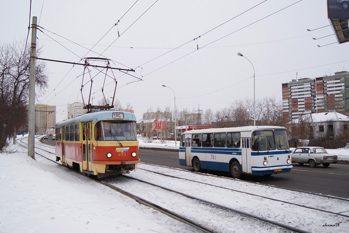 Екатеринбург, Tatra T3SU (двухдверная) № 493