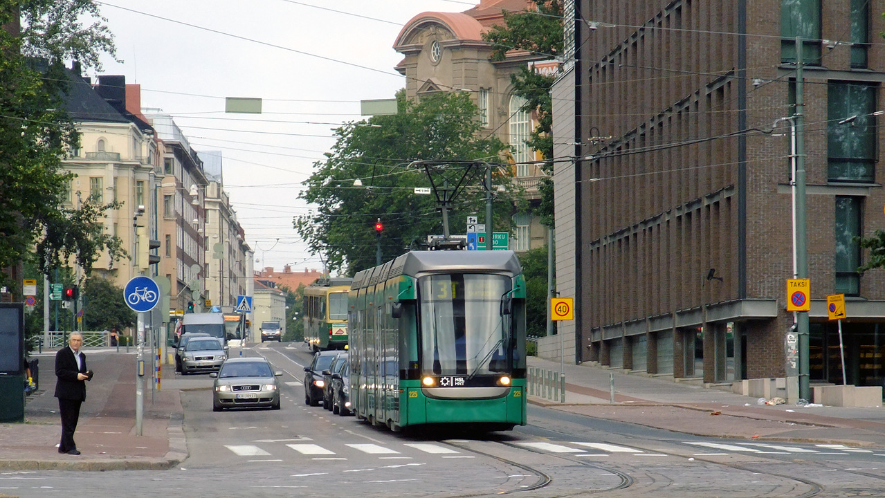 Helsinki — Espoo, Bombardier Variotram MLRV2 N°. 225 Helsinki — Espoo, Bombardier Variotram MLRV2 N°. 225