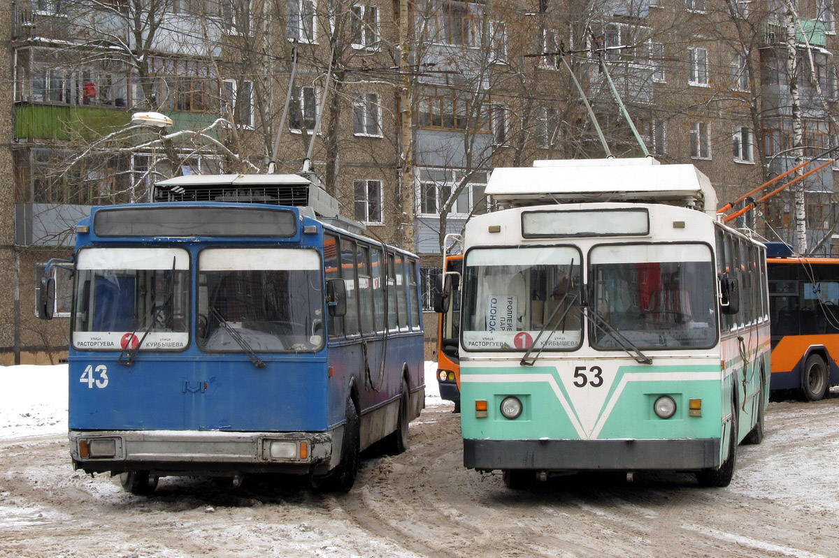 Рыбинск, АКСМ 101ПС № 43; Рыбинск, ЗиУ-682 КР Иваново № 53