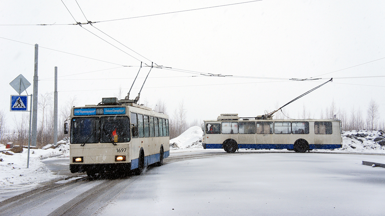 Санкт-Петербург, ВМЗ-5298-20 № 1697; Санкт-Петербург, ВЗТМ-5284.02 № 1977