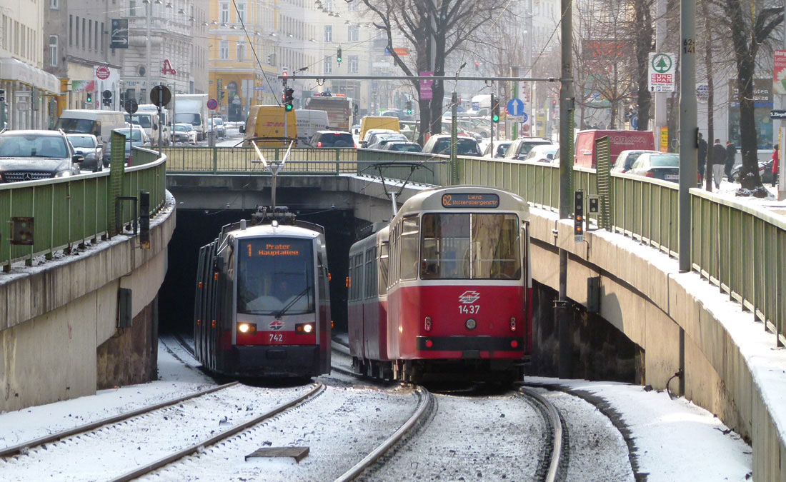 Vienna, Siemens ULF-B1 № 742; Vienna, Bombardier Type c5 № 1437; Vienna — Undeground Light Rail — USTRABA (Unterpflasterstrassenbahn)