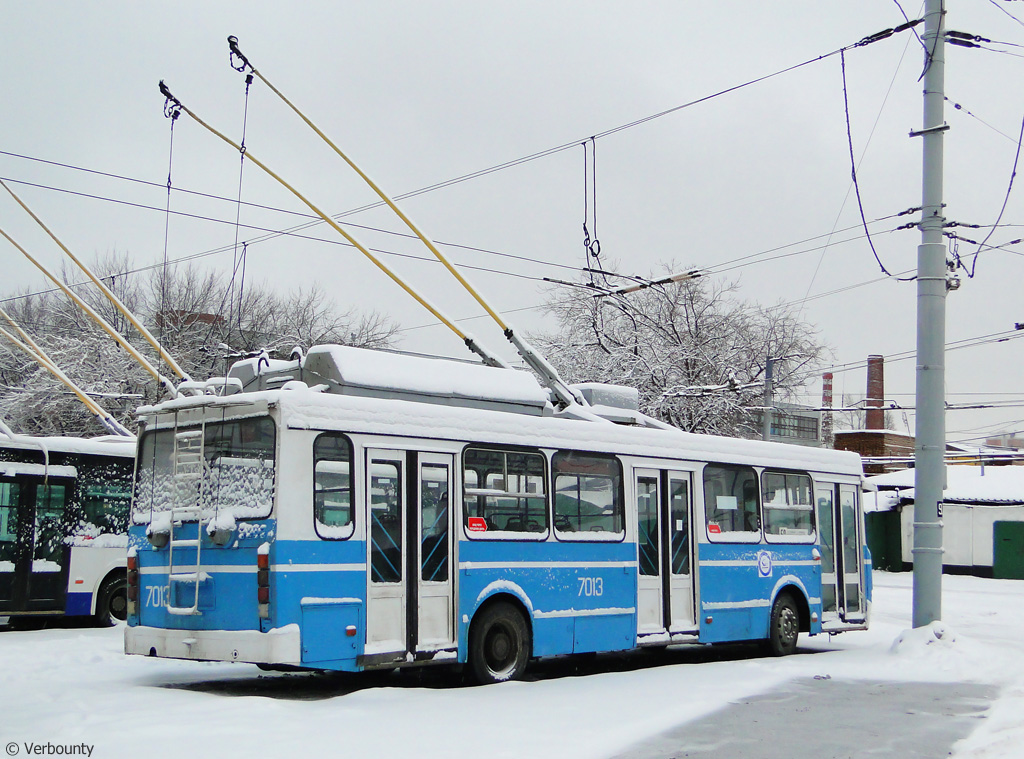 Москва, МТрЗ-5279-0000010 № 7013