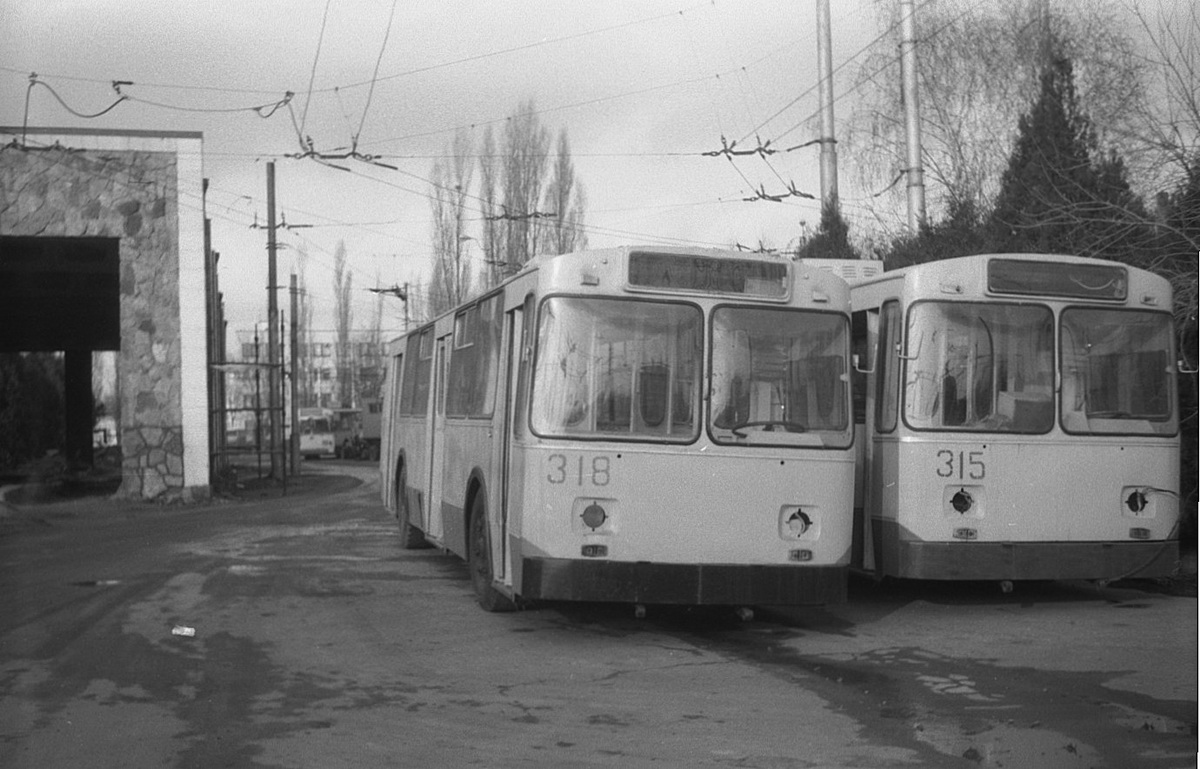 Краснодар, ЗиУ-682В № 318; Краснодар, ЗиУ-682В № 315
