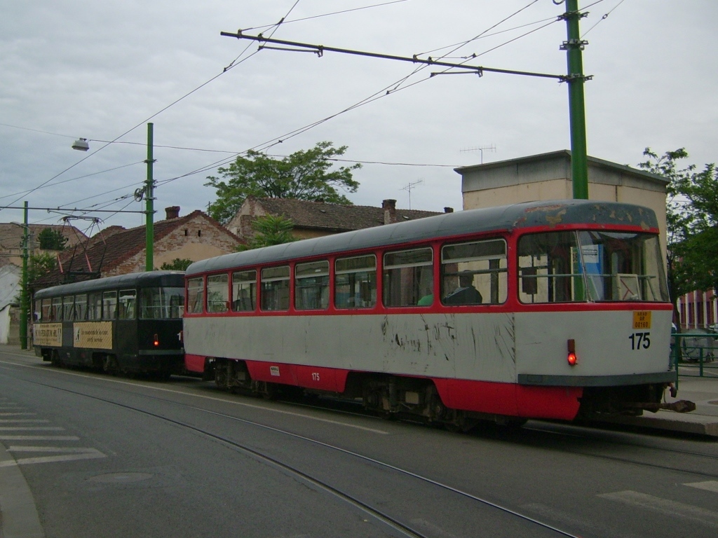 Арад, Tatra B4D № 0175