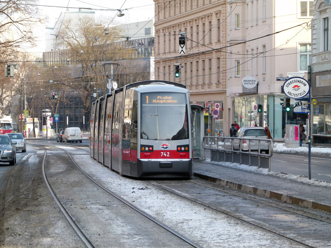 Вена, Siemens ULF-B1 № 742