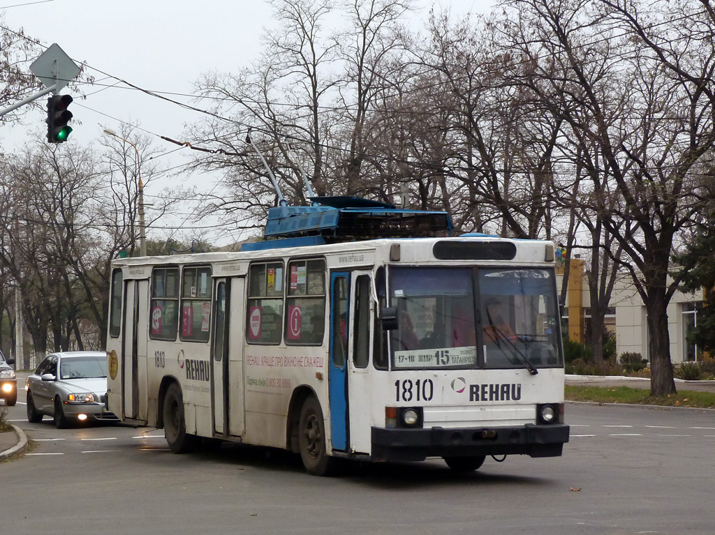 Мариуполь, ЮМЗ Т2 № 1810