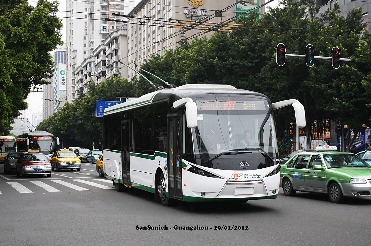 Guangzhou, Yutong ZK6120EGQAA (Transformer 2) # D1-A216