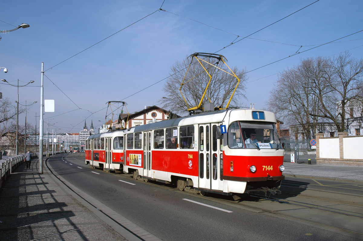 Прага, Tatra T3SUCS № 7144