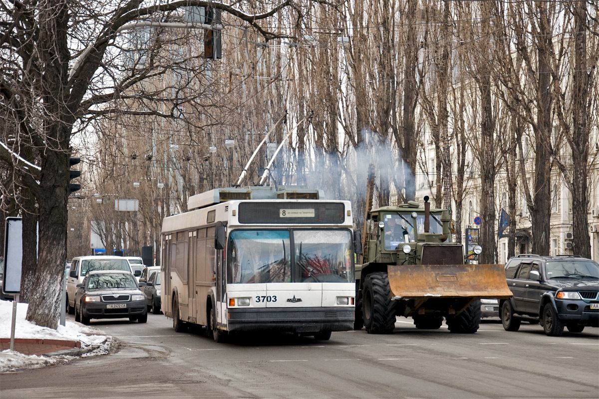Киев, МАЗ-103Т № 3703