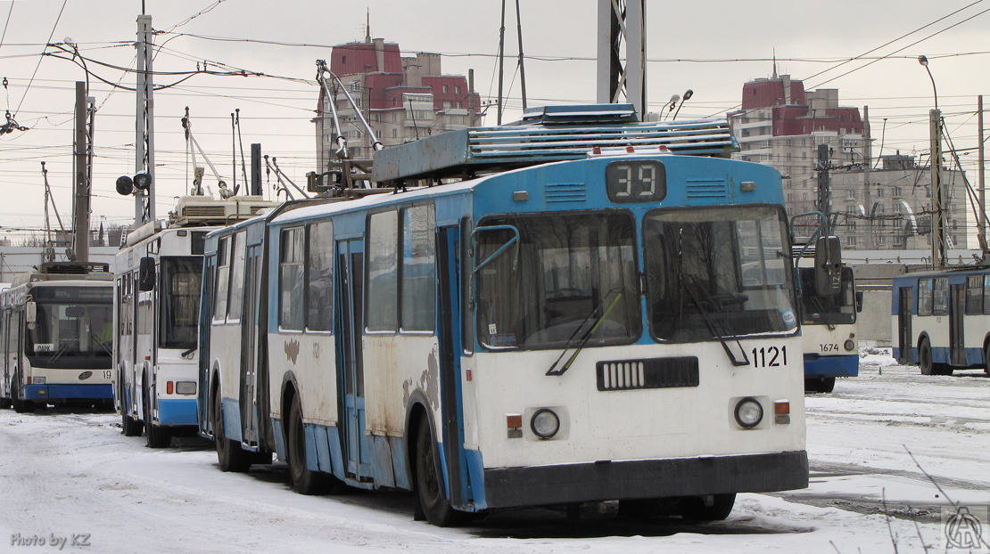 Санкт-Петербург, ЗиУ-683БМ1 № 1121