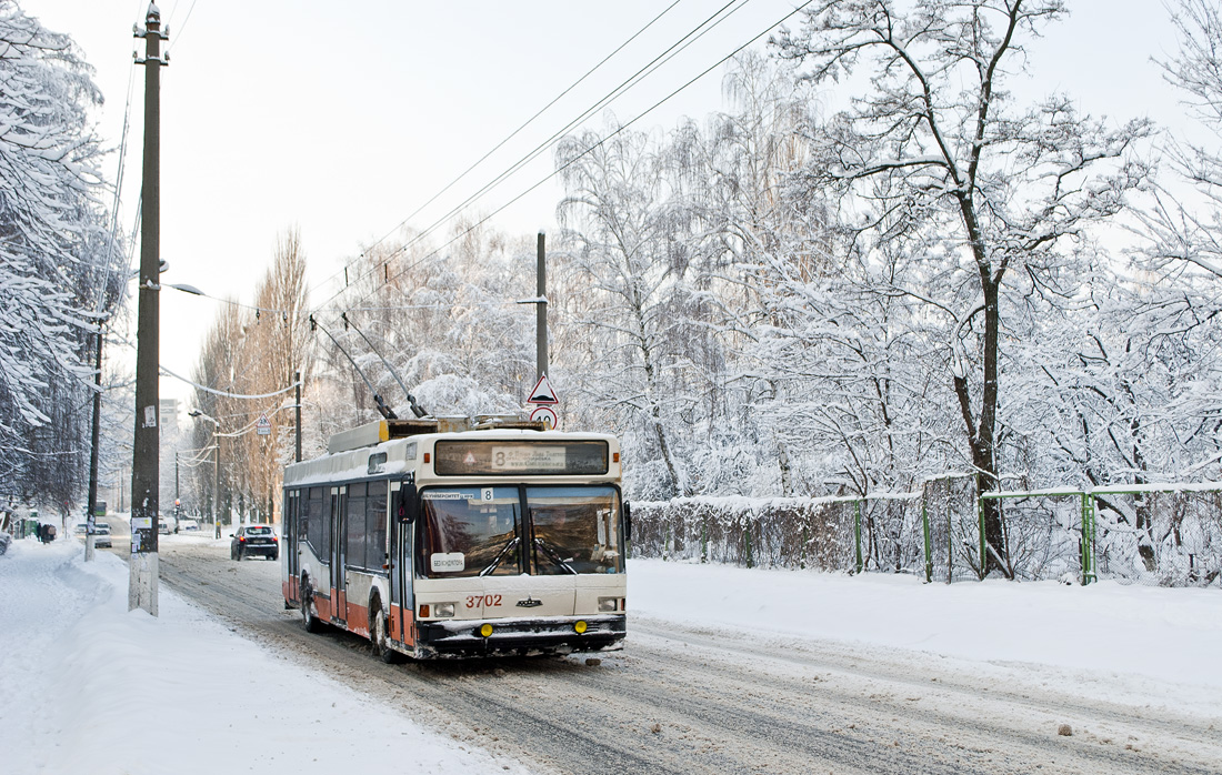 Киев, МАЗ-103Т № 3702