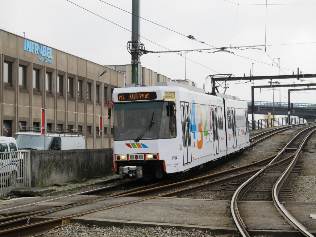 Charleroi, BN/ACEC type 6100 6-axle № 7454