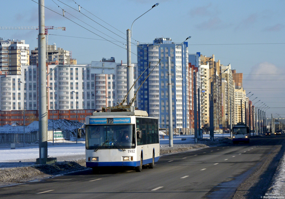 Санкт-Петербург, ВМЗ-5298.01 (ВМЗ-463) № 1982