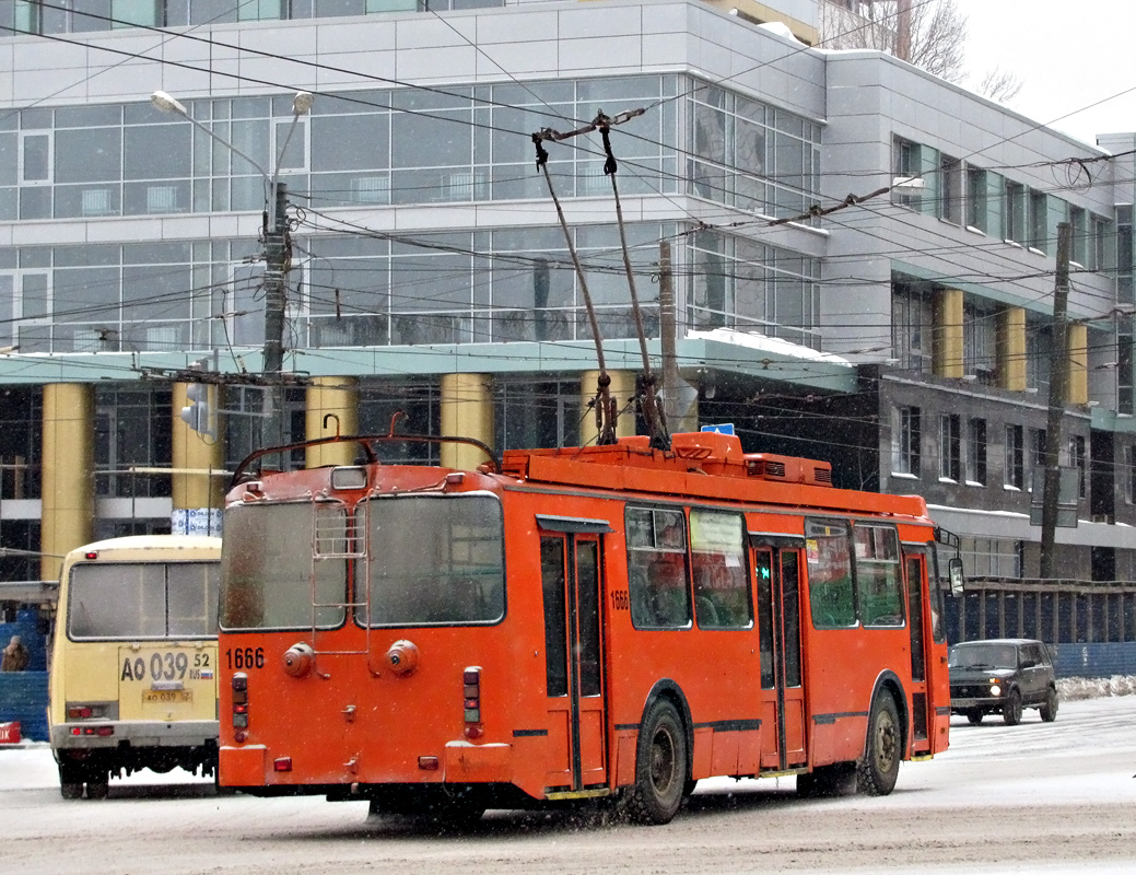 Ніжні Ноўгарад, ЗиУ-682Г-016.03 № 1666 Ніжні Ноўгарад, ЗиУ-682Г-016.03 № 1666
