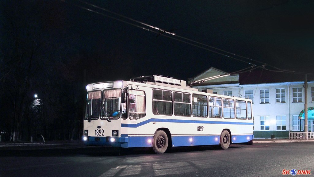 Мариуполь, ЮМЗ Т2 № 1822
