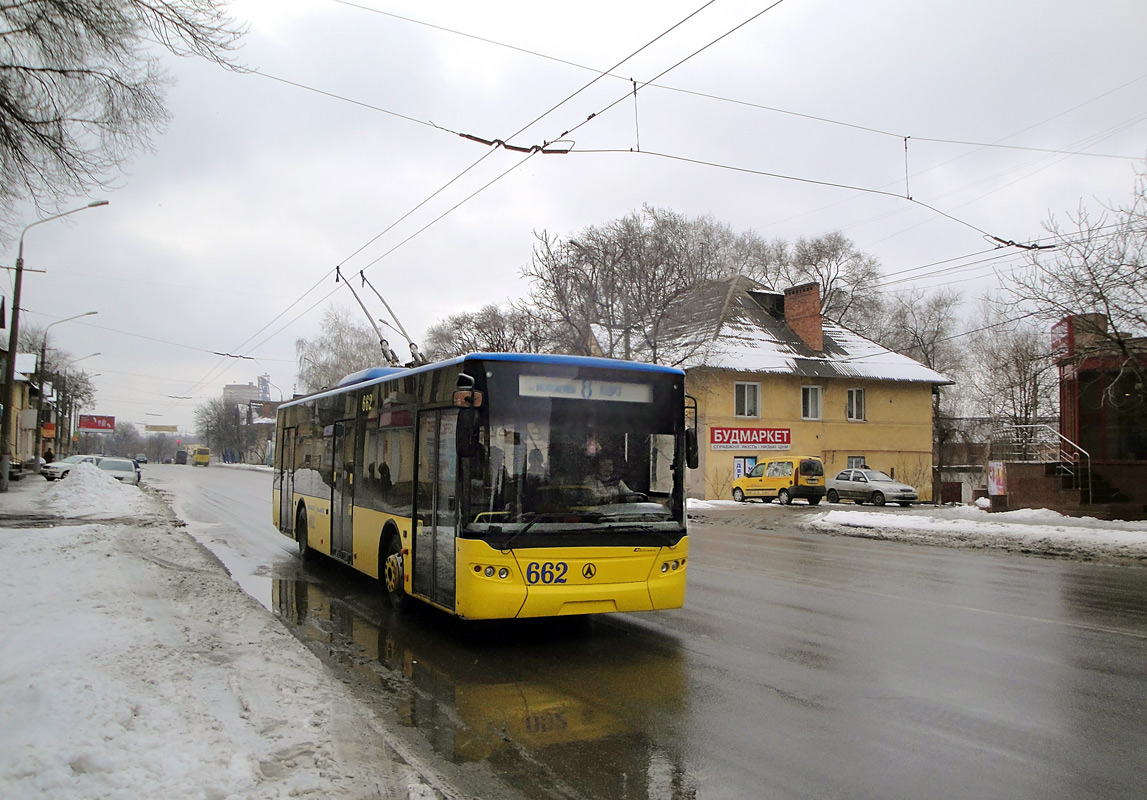 Кривой Рог, ЛАЗ E183D1 № 662