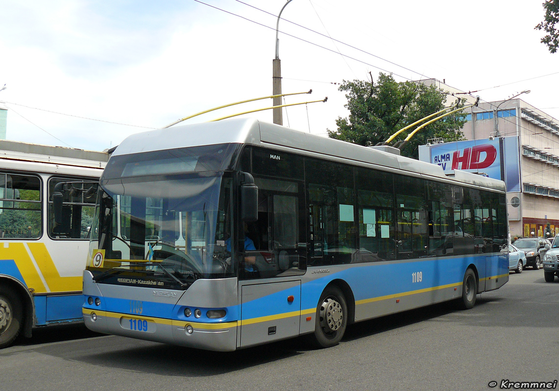 Almati, YoungMan JNP6120GDZ (Neoplan Kazakhstan) № 1109 Almati, YoungMan JNP6120GDZ (Neoplan Kazakhstan) № 1109