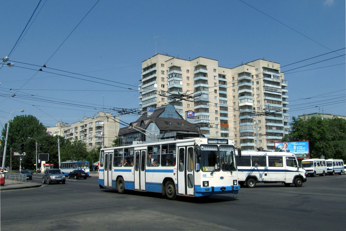 Ровно, ЮМЗ Т2 № 149