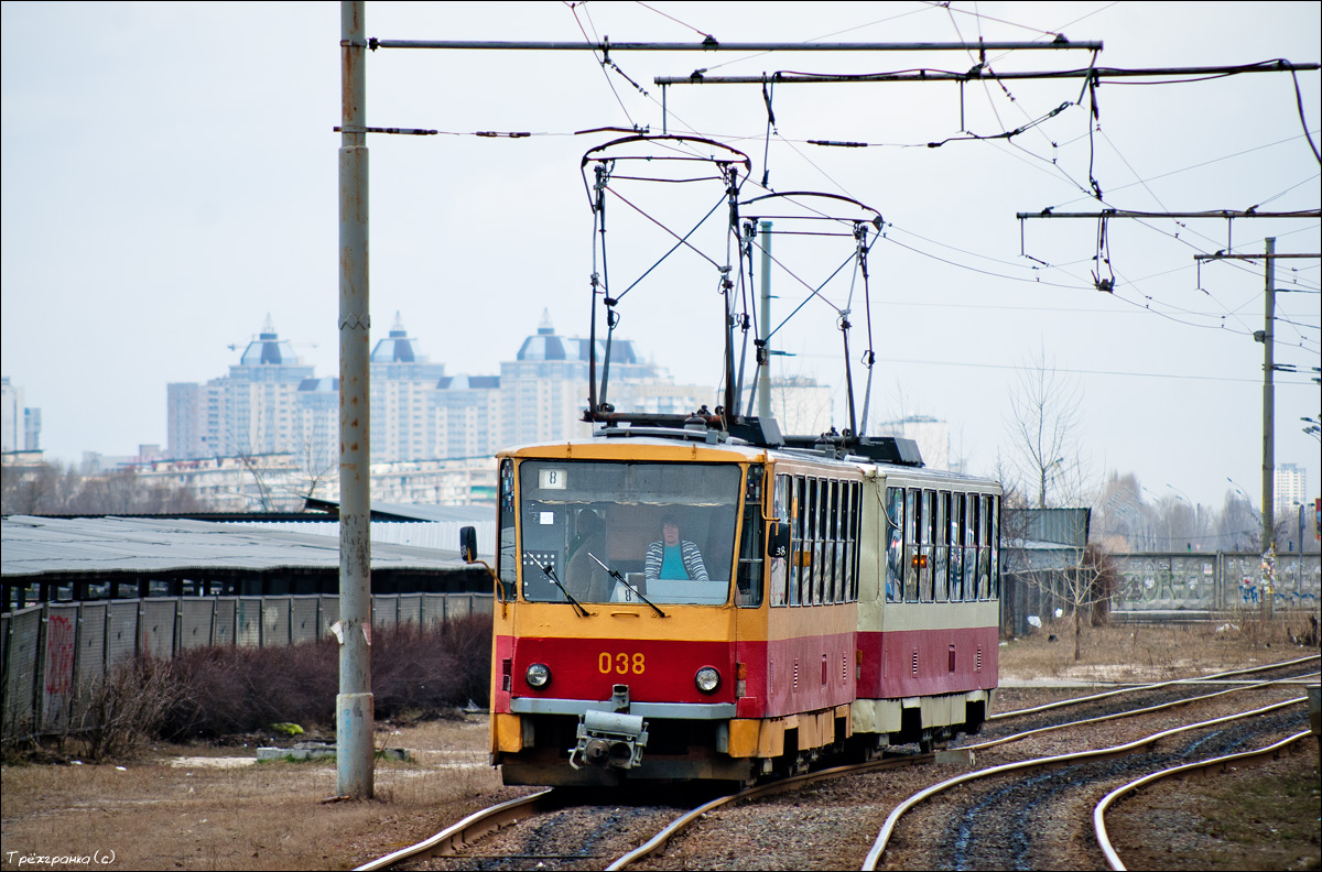 Kyjev, Tatra T6B5SU č. 038