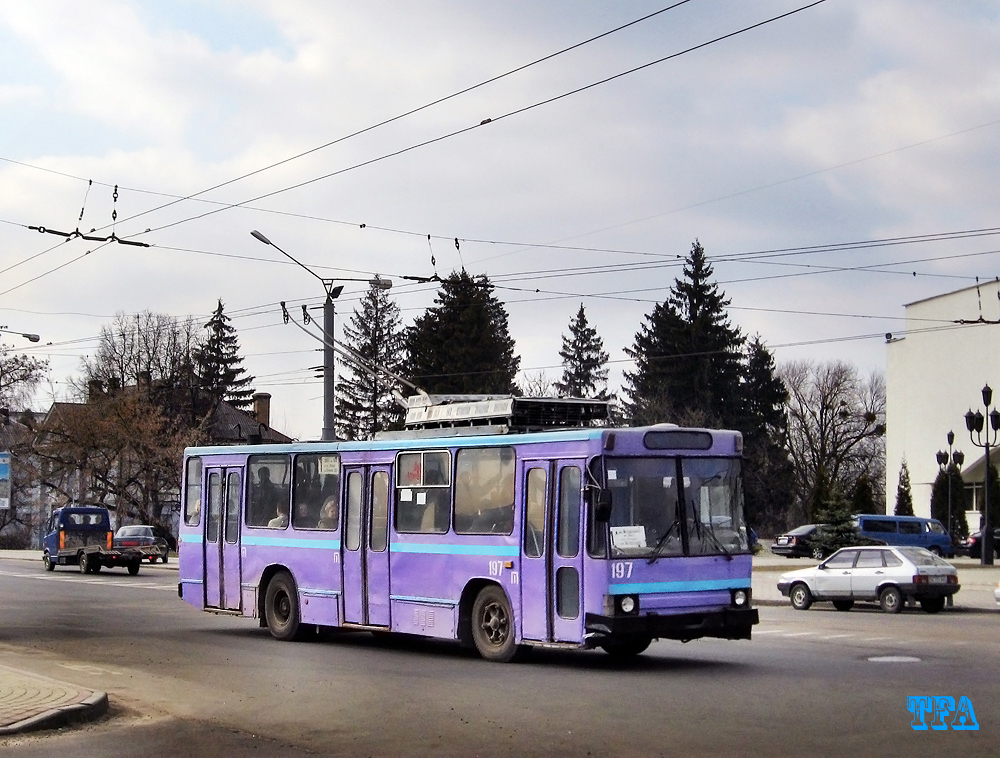 Луцк, ЮМЗ Т2 № 197