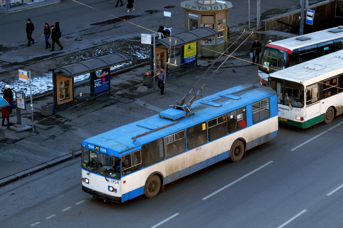 Szentpétervár, ZiU-682G-012 [G0A] — 1954