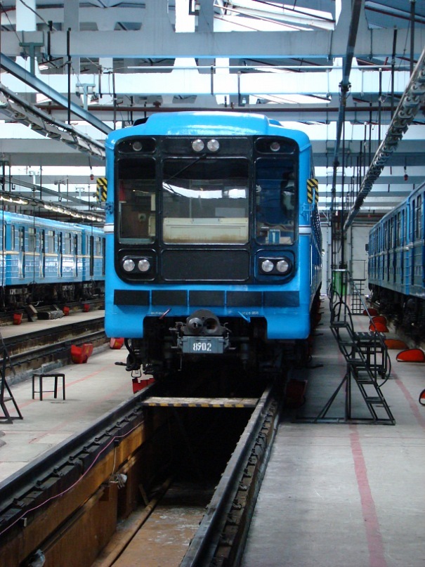 Екатеринбург, 81-717.5 (ЛВЗ/ВМ) № 8902