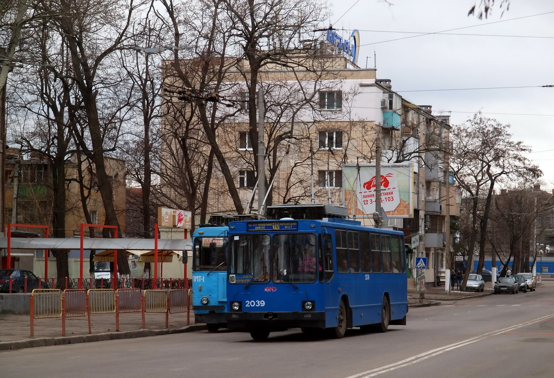 Одесса, ЮМЗ Т2 № 2039