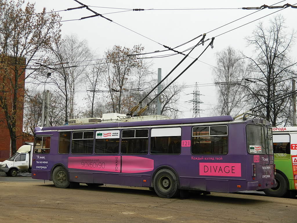 Yaroslavl, ZiU-682G-016.02 č. 121