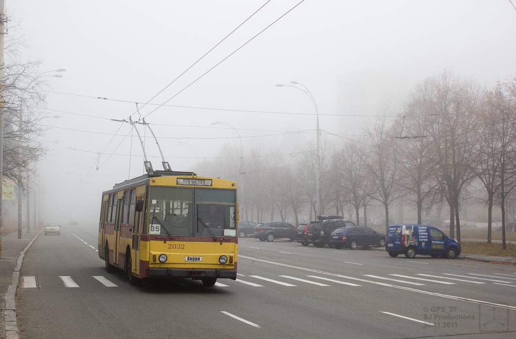 Киев, Škoda 14Tr89/6 № 2032