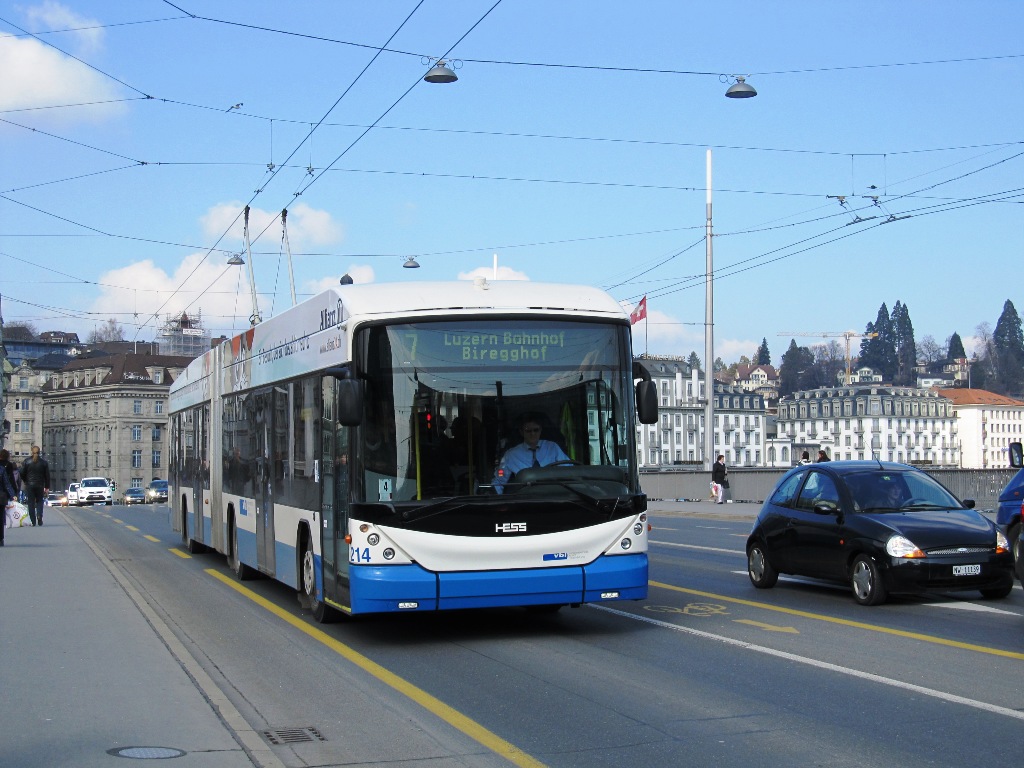 Люцерн, Hess SwissTrolley 3 (BGT-N2C) № 214