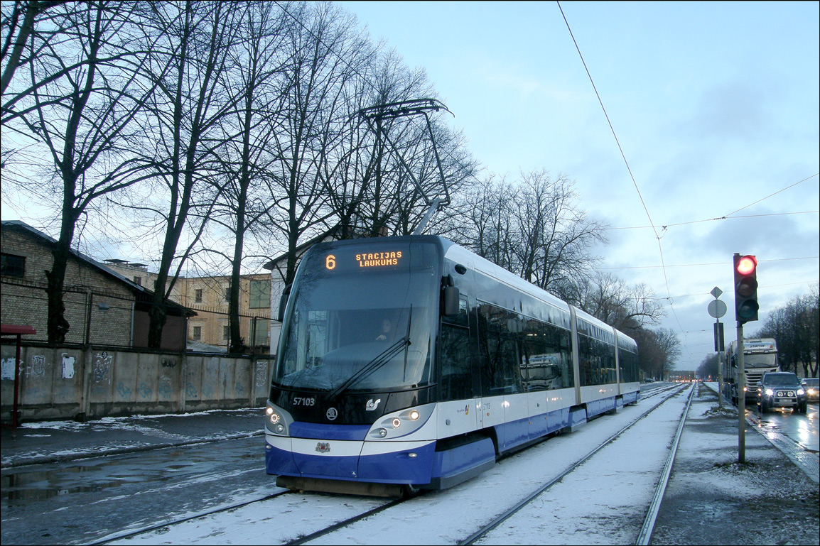 Рига, Škoda 15T ForCity Alfa Riga № 57103