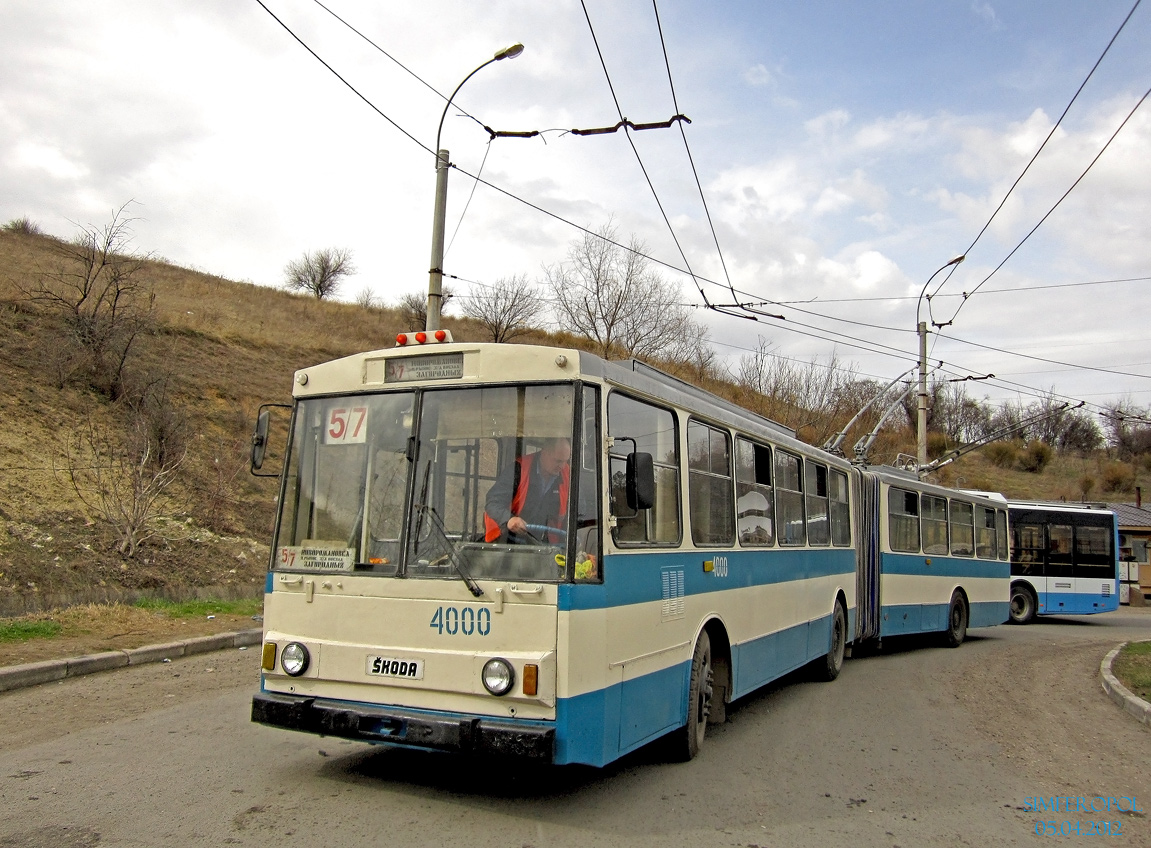 Крымский троллейбус, Škoda 15Tr02/6 № 4000