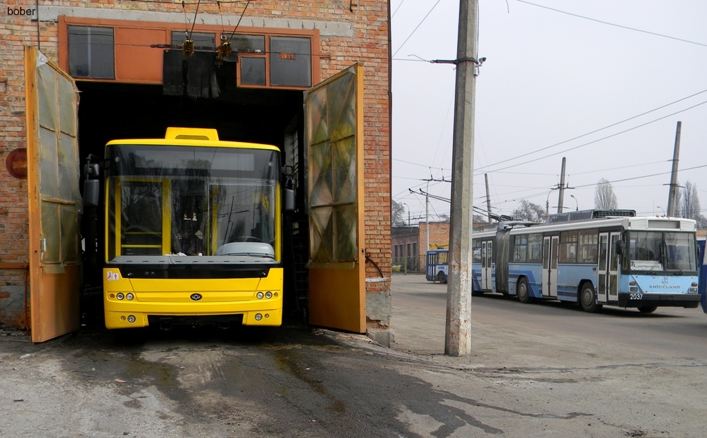 Kijevas, Bogdan T70110 nr. 3375; Čerkasai — Presentations of new trolleybuses