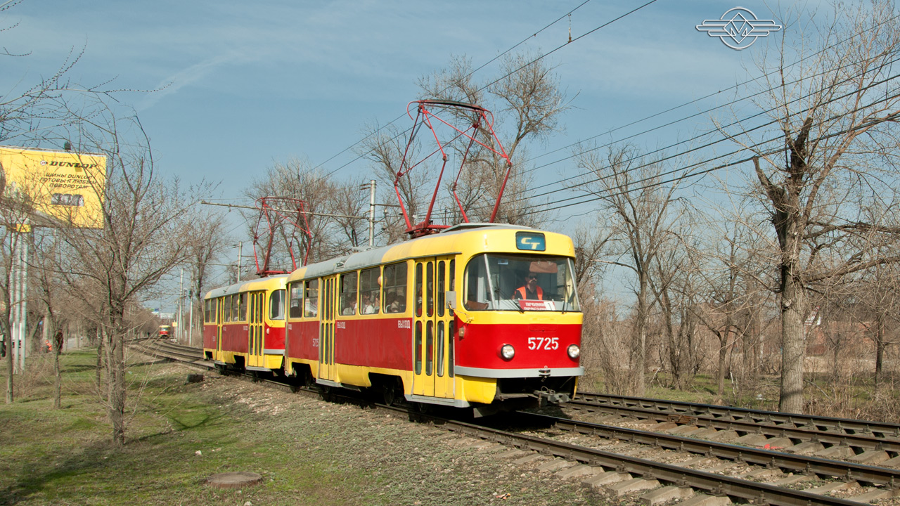 Volgograd, Tatra T3SU № 5725