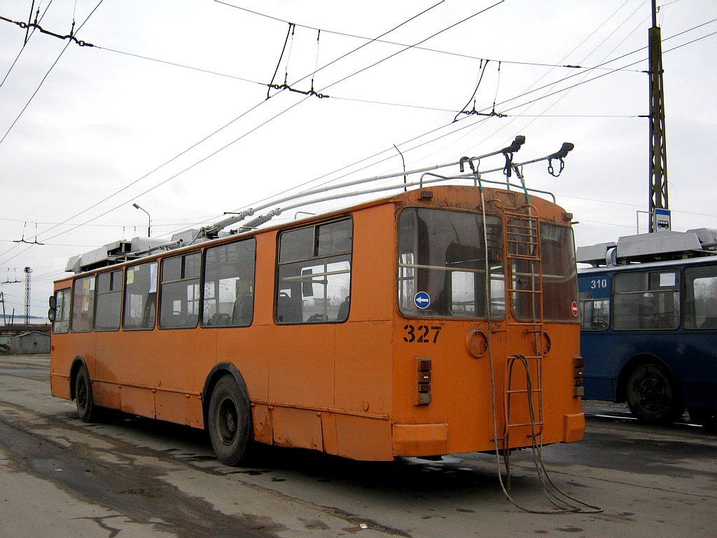 Петрозаводск, ВЗТМ-5284 № 327