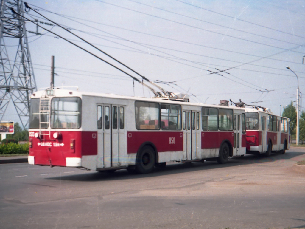 Samara, ZiU-682V [V00] Nr 850; Samara — Historical photos — Tramway and Trolleybus (1992-2000)